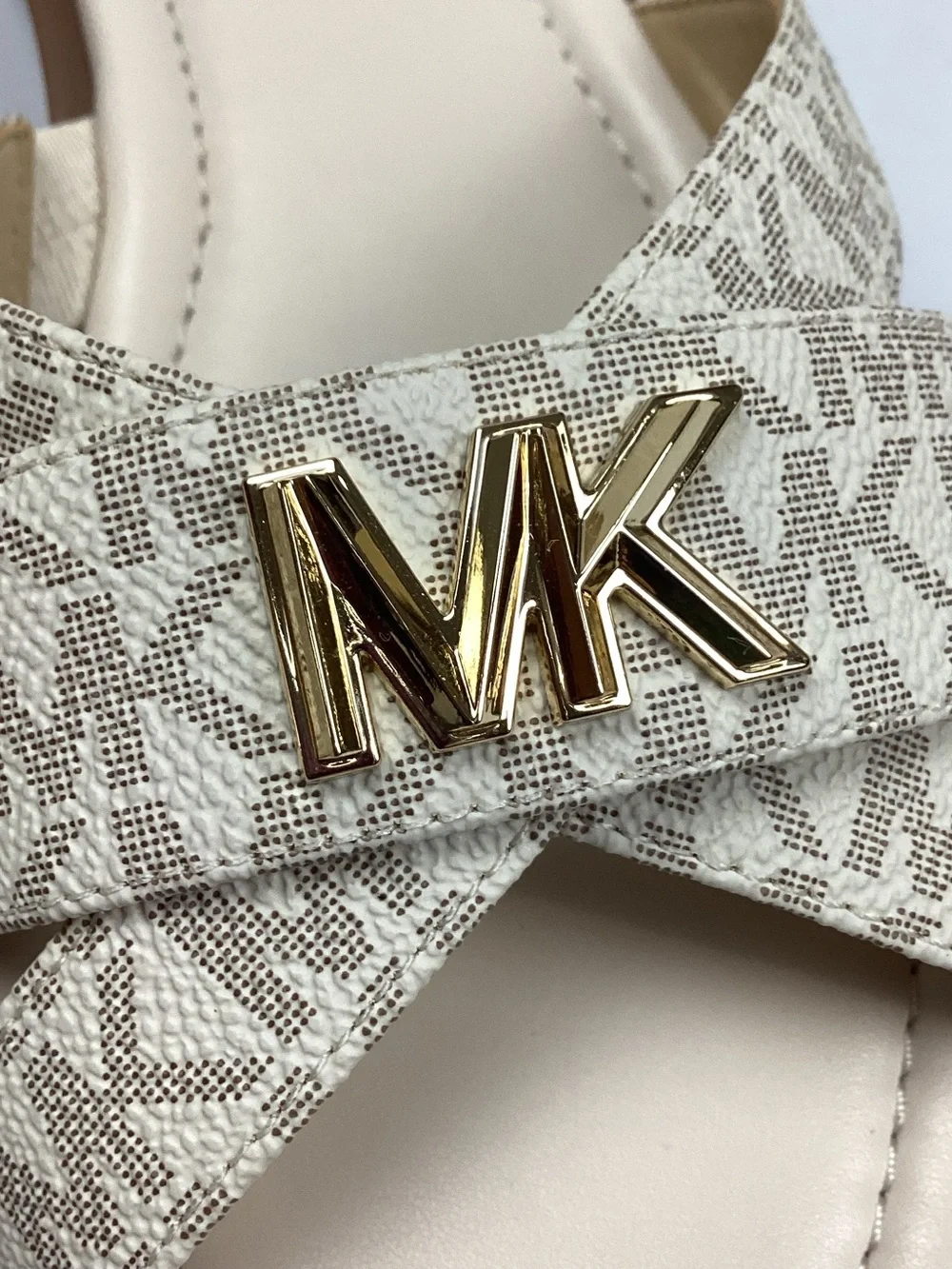 MICHAEL Michael Kors Slides Slip On Logo Sandals Size 7.5 NWOT